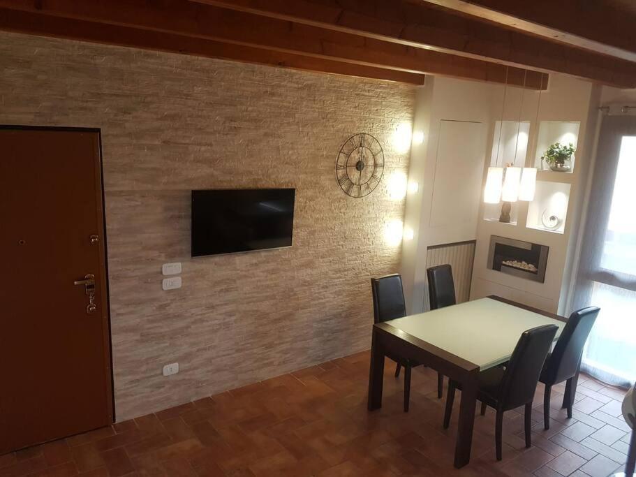 Copelia - Pool And Elegance Apartment Paratico Luaran gambar