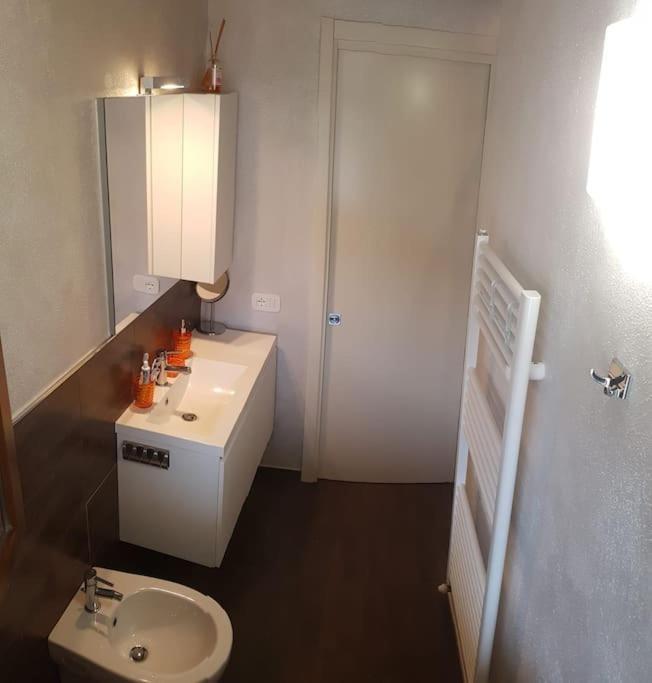 Copelia - Pool And Elegance Apartment Paratico Luaran gambar