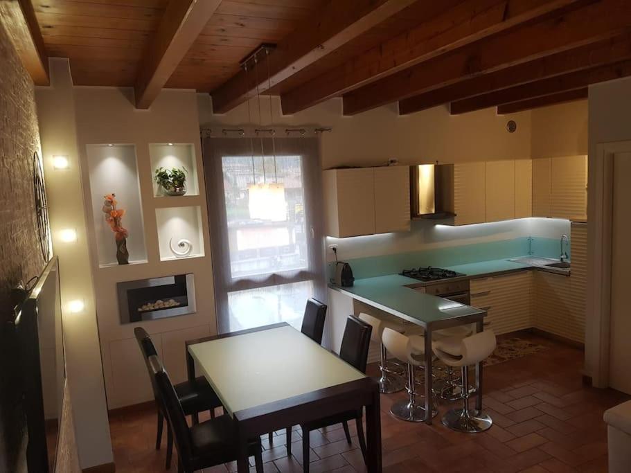 Copelia - Pool And Elegance Apartment Paratico Luaran gambar
