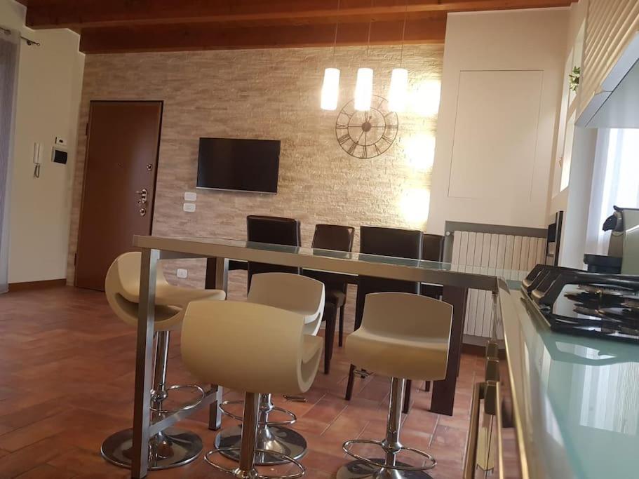 Copelia - Pool And Elegance Apartment Paratico Luaran gambar